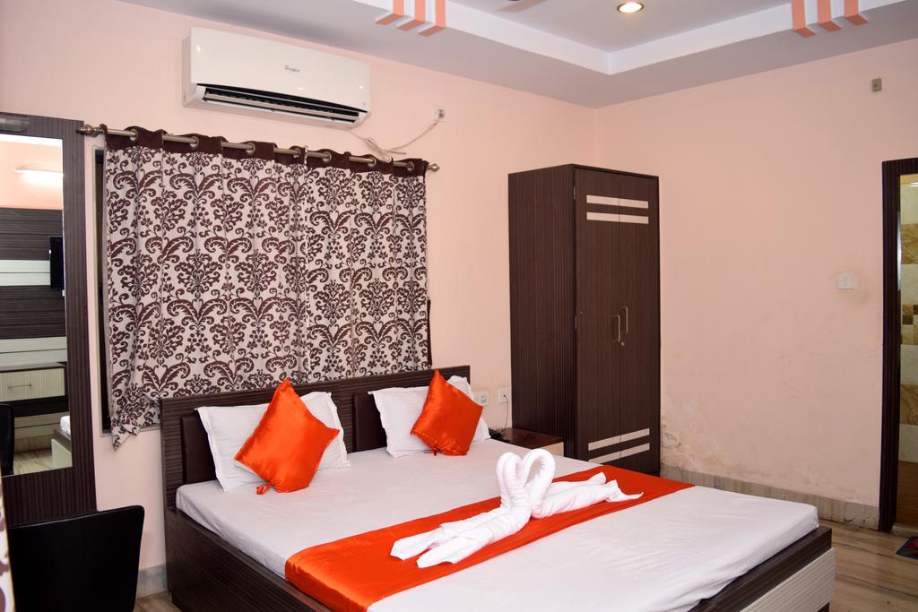 Rossa Hospitality 2*